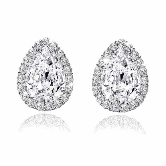 Jewelry - 50% off! Sparkle rhinestone stud teardrop earrings